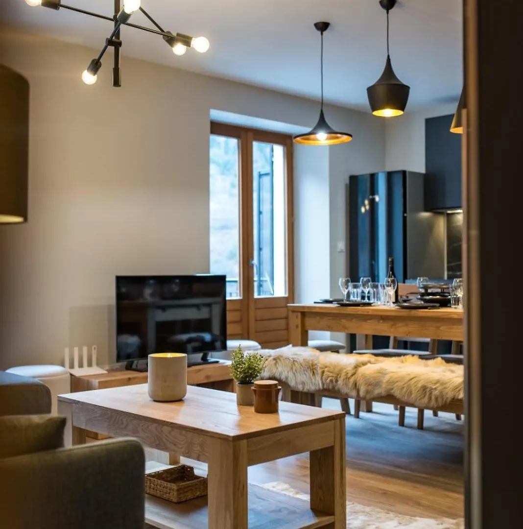 Cozy 6 To 8 People In Orelle Direct Val Thorens 0*,