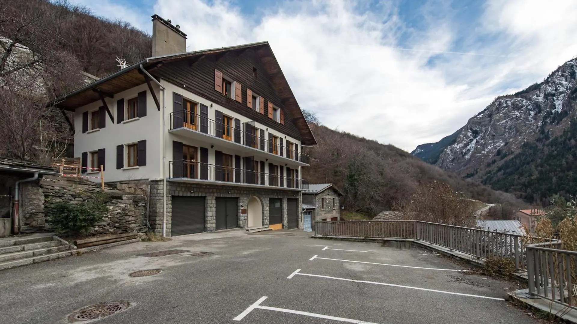 Cozy 6 To 8 People In Orelle Direct Val Thorens Holiday home
