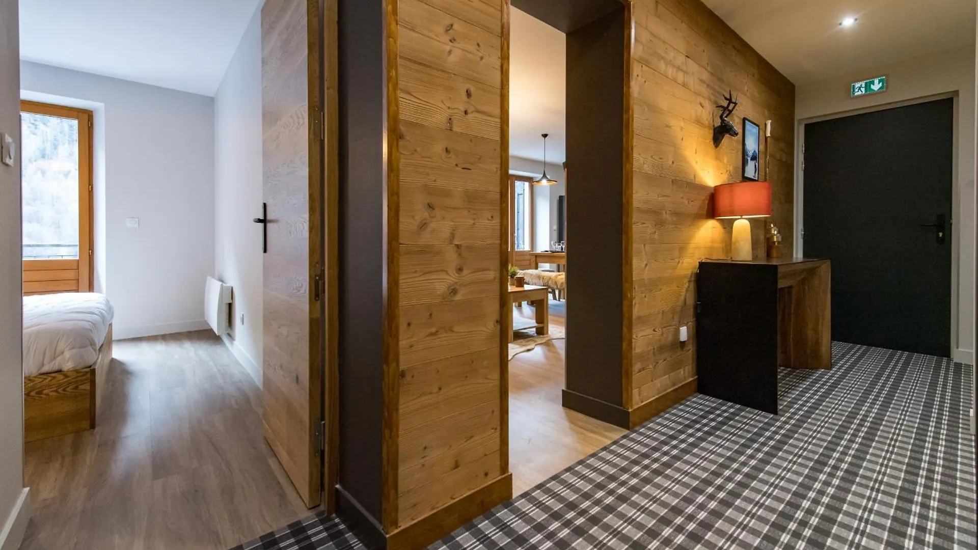 Cozy 6 To 8 People In Orelle Direct Val Thorens France