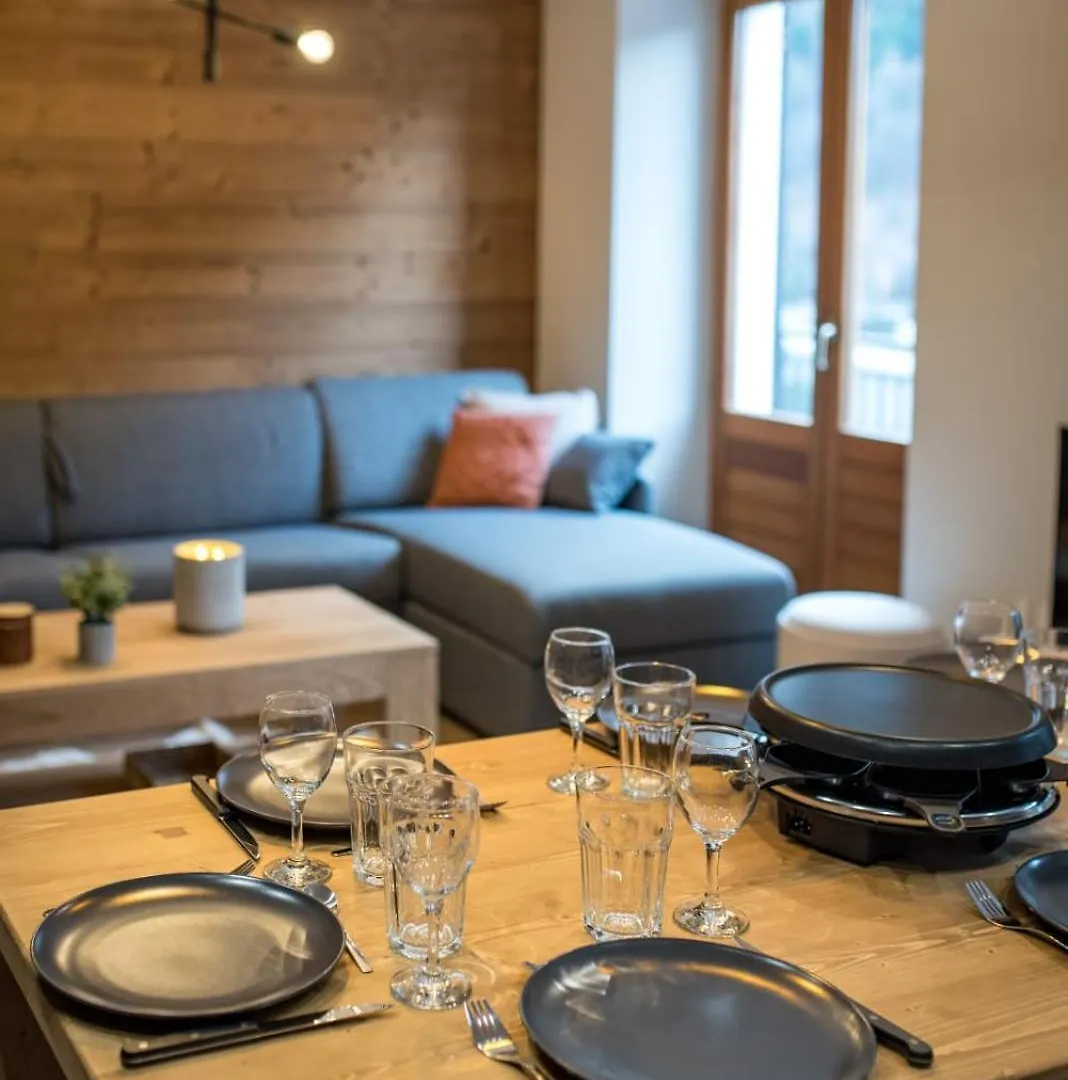 Cozy 6 To 8 People In Orelle Direct Val Thorens 0*,